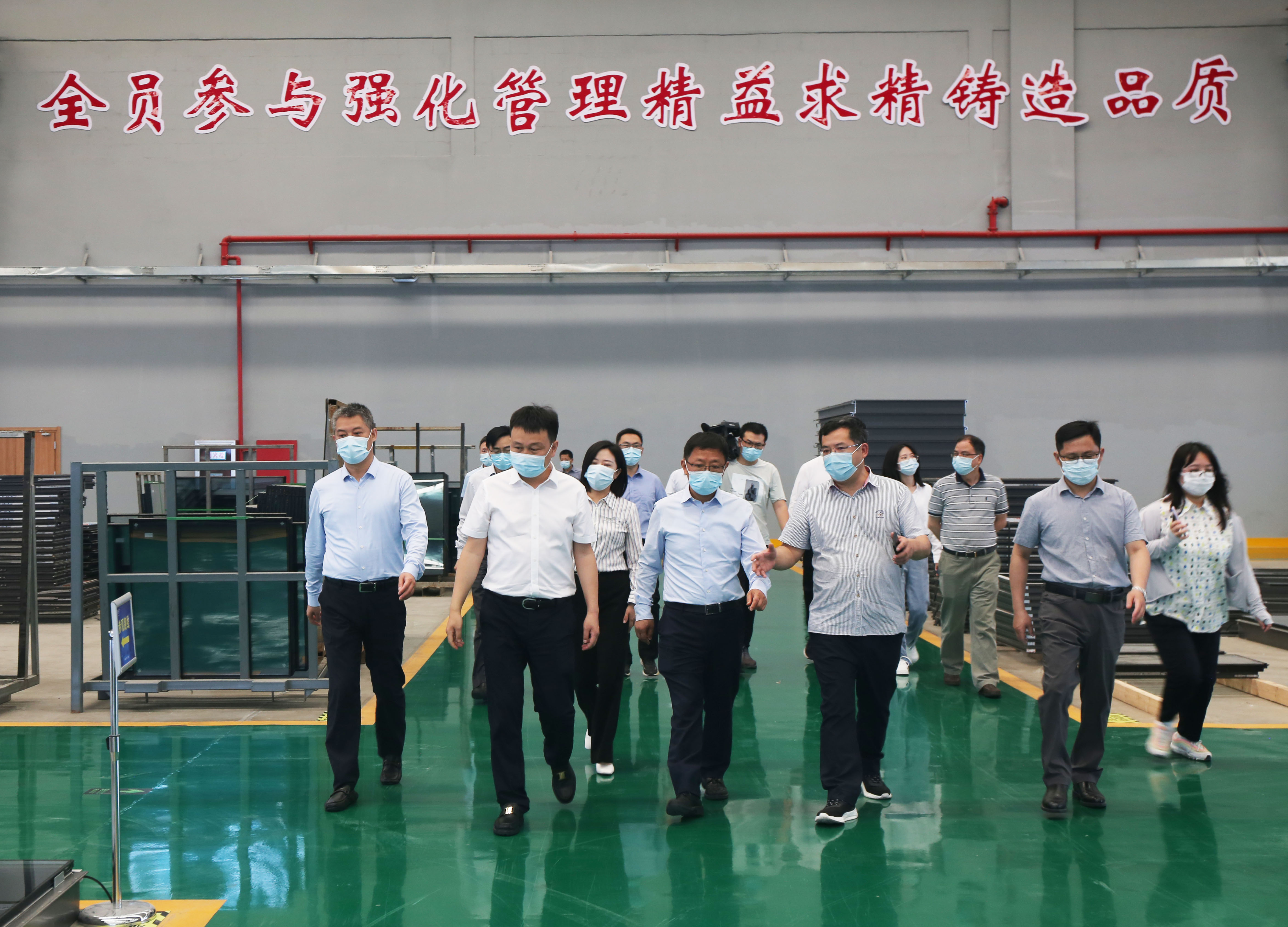 圖1-6、湯衛(wèi)華副市長(zhǎng)調(diào)研和天下公司.jpg